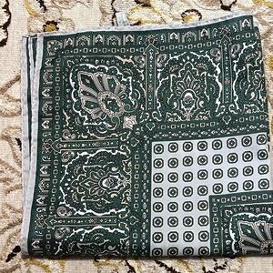 Damon 100% polyester made in Italy scarf 🌹🌹